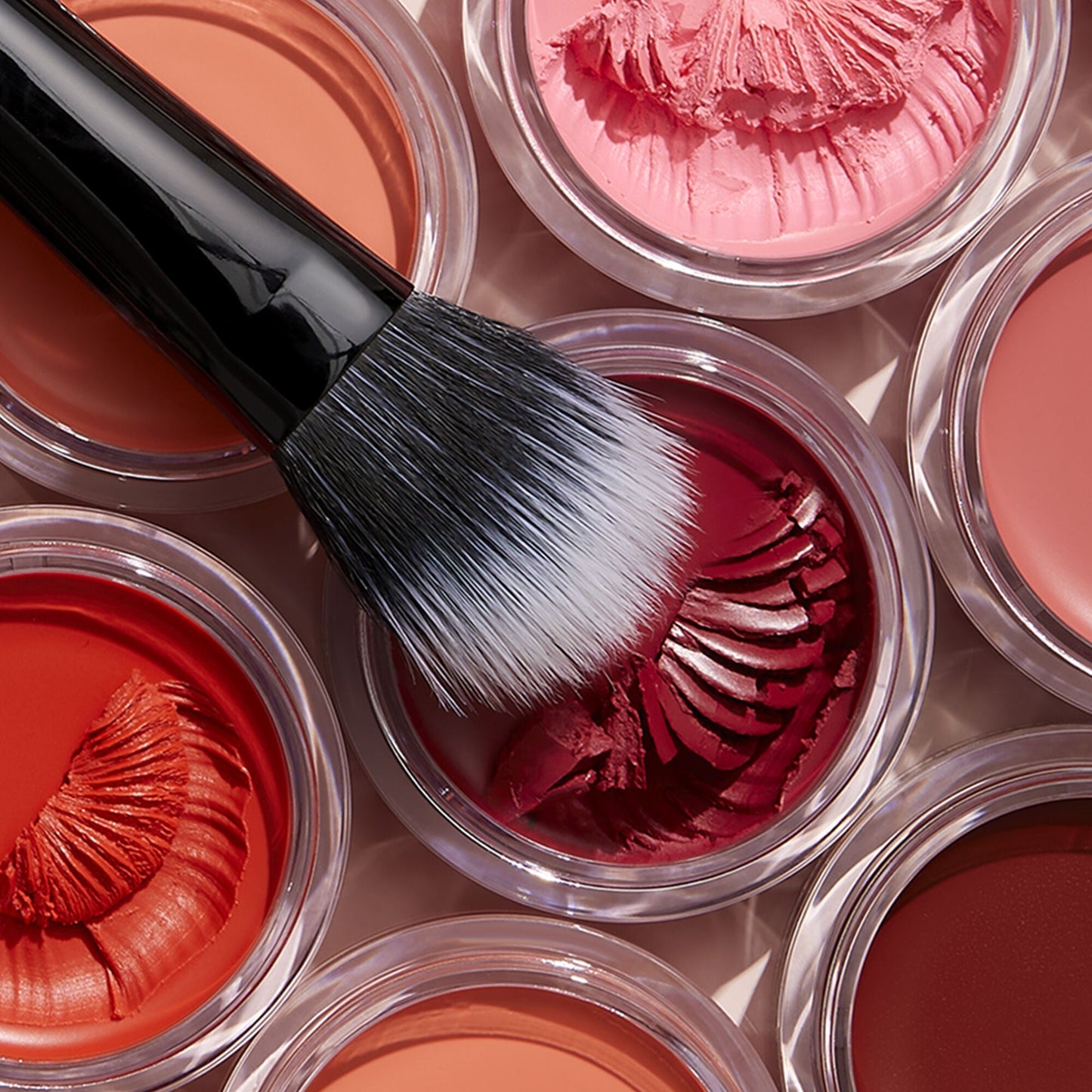 putty-blush-brush-w8 011321_PuttyBlush-Brush_V2_COMP_Final_IGF2.jpg