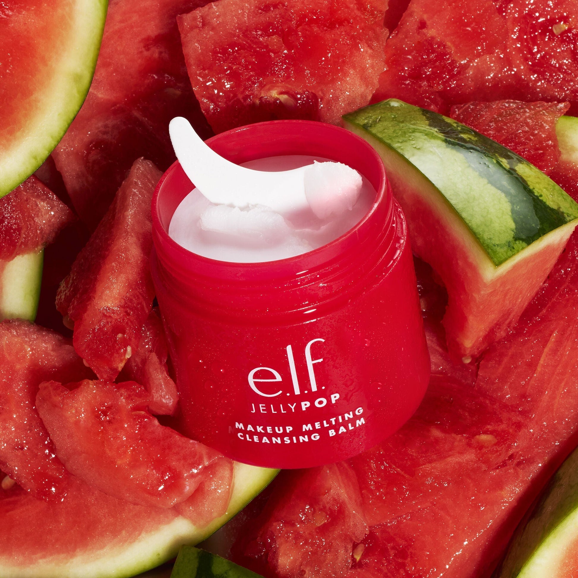 jelly-pop-makeup-melting-cleansing-balm-l5 021825_elf_JP_CleansingBalm_Texture_WATER-OPEN_PLATE_186_IGF.jpg