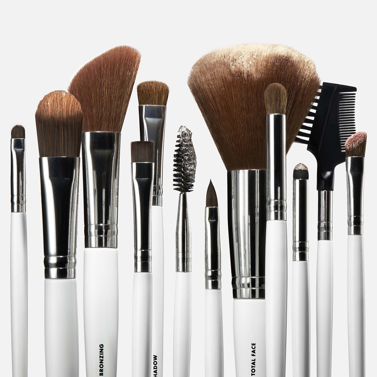 professional-set-of-12-makeup-brushes-i1 040523_SL_12PieceBrushKit_0001_FocusStack01_FINAL_RGB_IGF.jpg