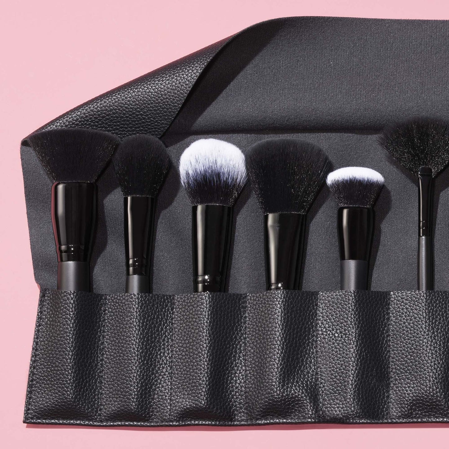17-piece-ultimate-makeup-brush-set-and-travel-roll-b6 042423_UltBrushSet_V2_Main-2_IGF_carousel1.jpg
