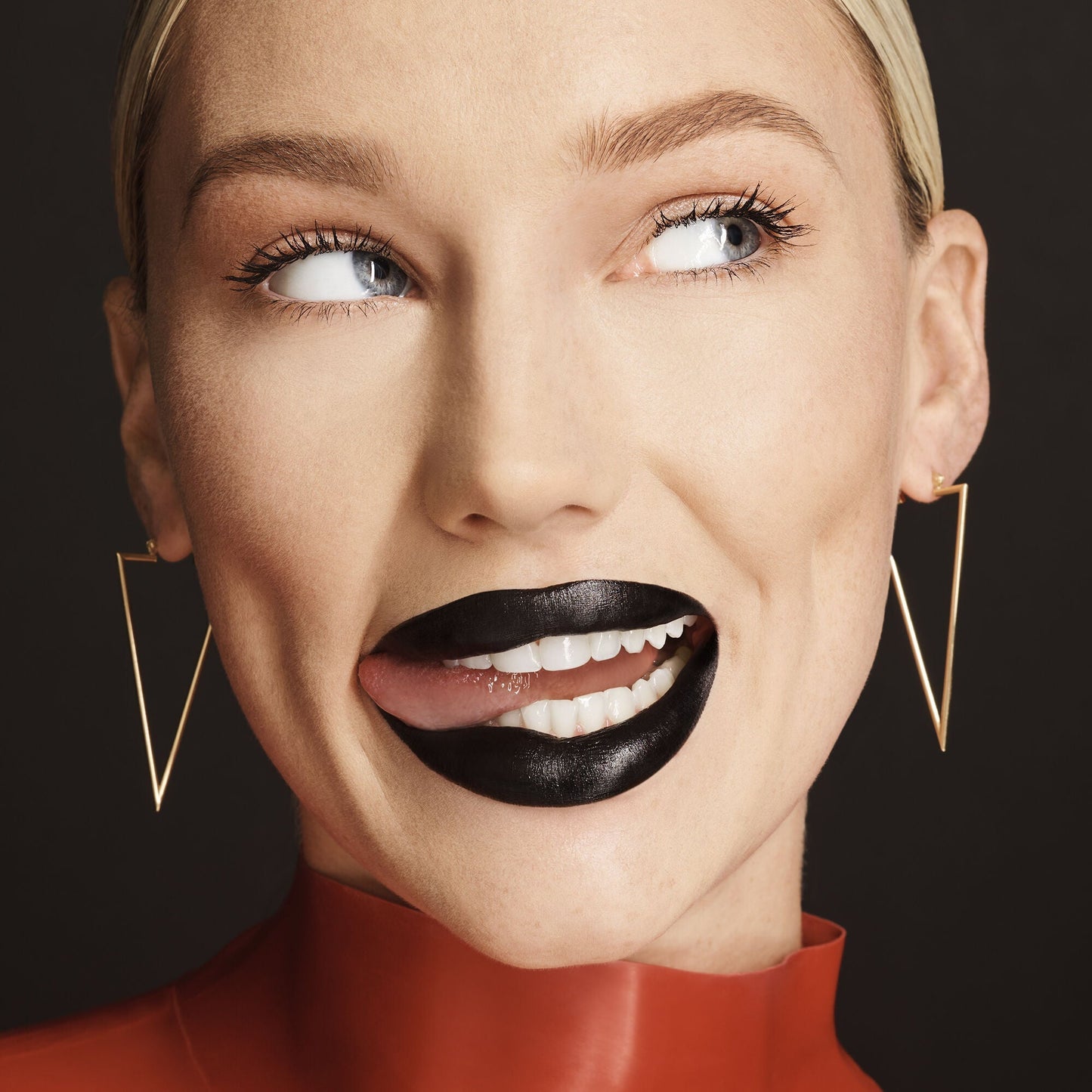 o-face-satin-lipstick-h6 071222_MD_Look4_0124_FINAL_RGB_IGF.jpg