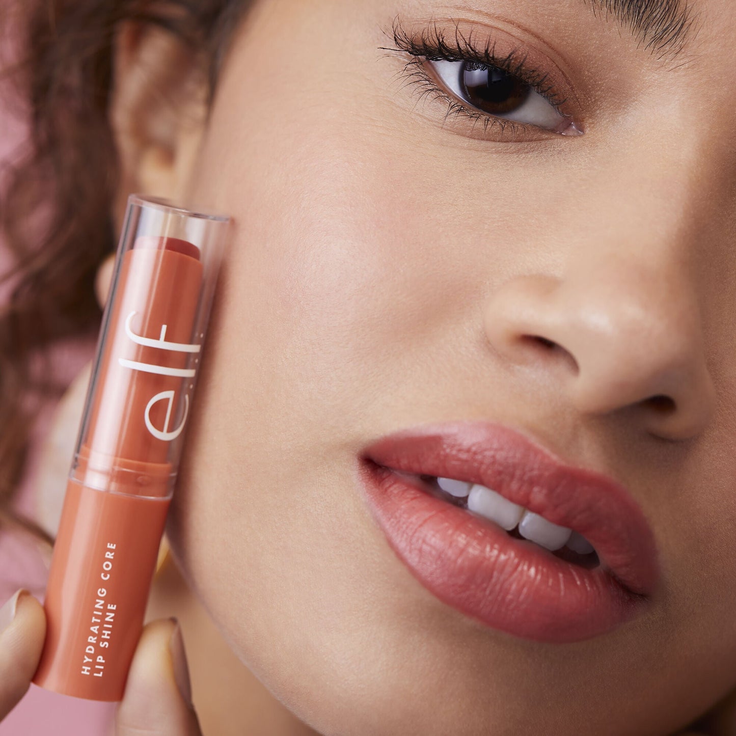 hydrating-core-lip-shine-j7 08112020_Alyssa_AmpItUp-0157_IGF_0dcd7b08-d8a1-41c3-a293-6fb7fa4ca7dd.jpg