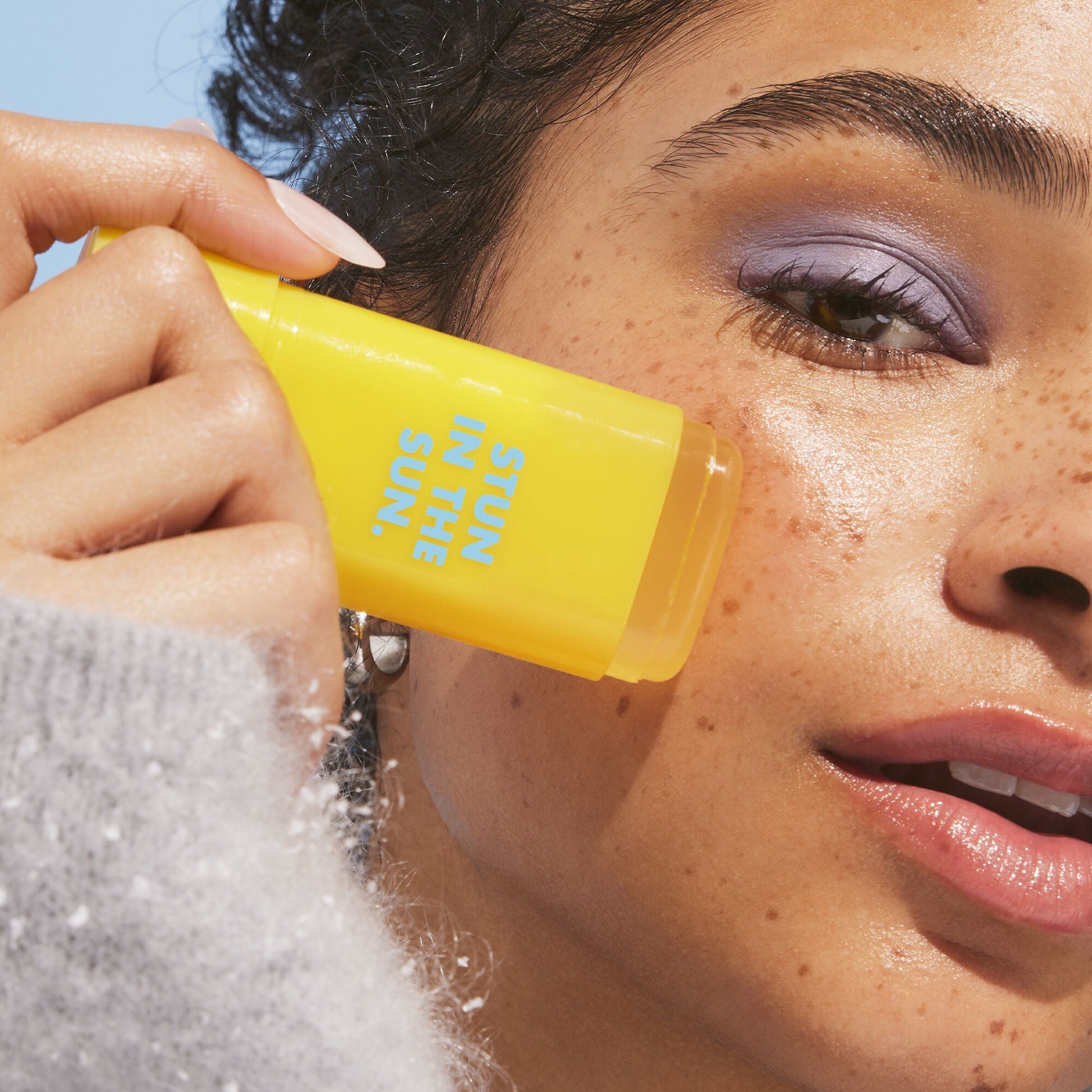 suntouchable-invisi-stick-spf-50-g3 091924_Aiyana_Sunwich2_2468_FINAL_RGB_IGF2.jpg