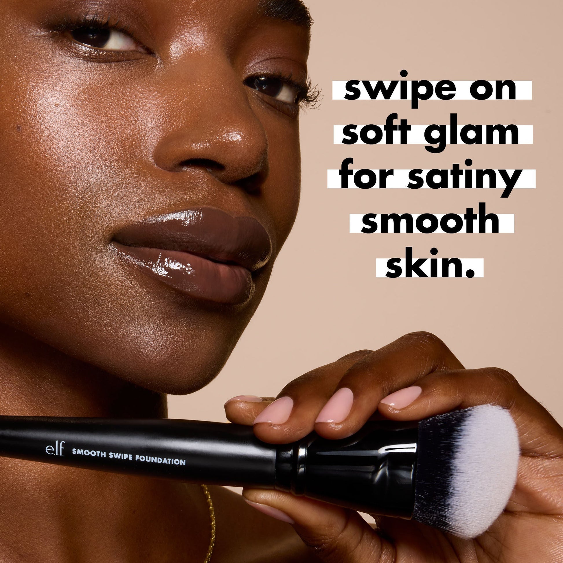 smooth-swipe-foundation-brush-t7 0925_EDUCATION_SMOOTHSWIPEFOUNDATIONBRUSH_PAIRING_20FOUNDATION_20_20BRUSH_20OPTION2.jpg