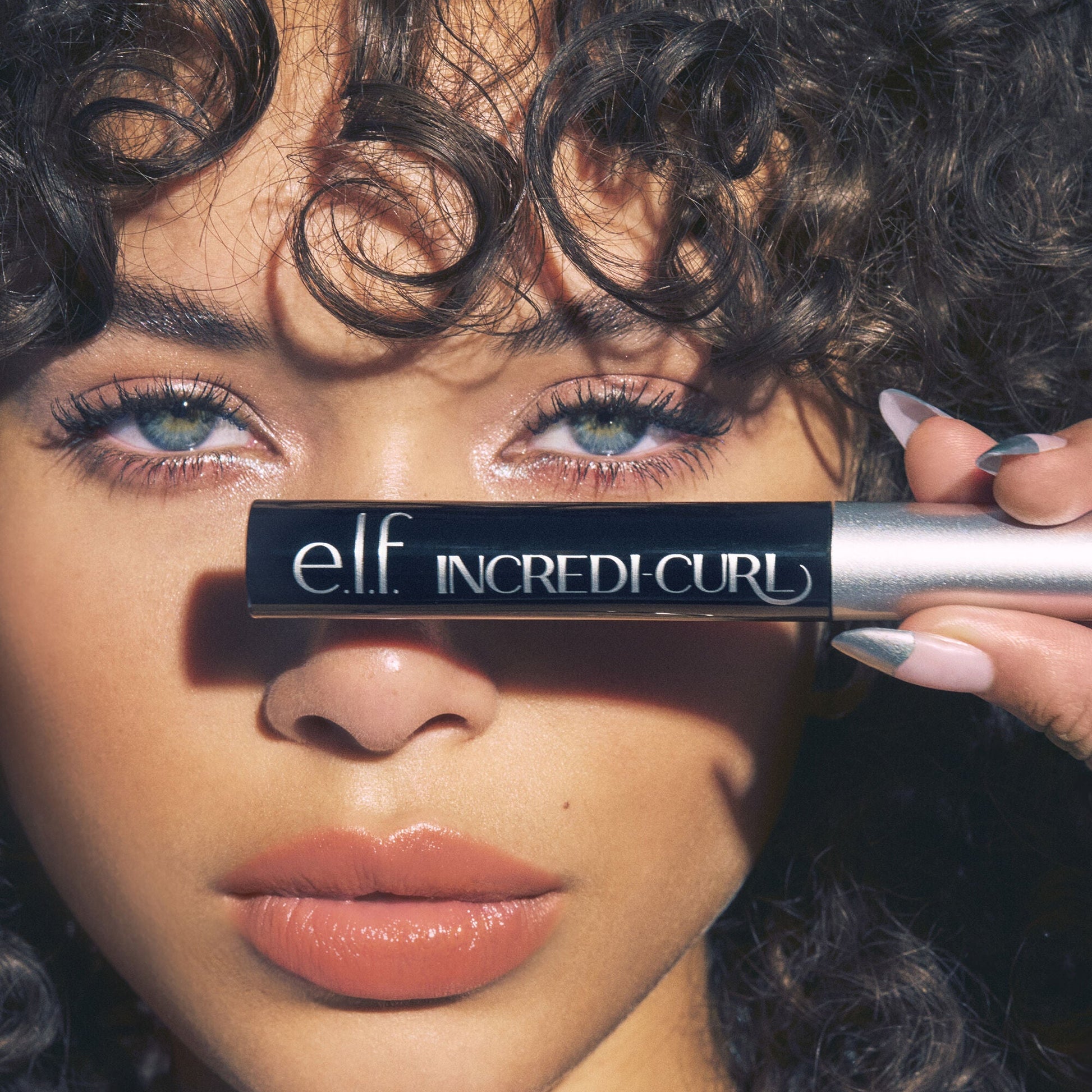 incredi-curl-mascara-b7 100724_elf_Alexa_IncrediCurl_After_0473_FINAL_V1_RGB_IGF_4909dedf-6085-4b66-b6fa-23af48640378.jpg