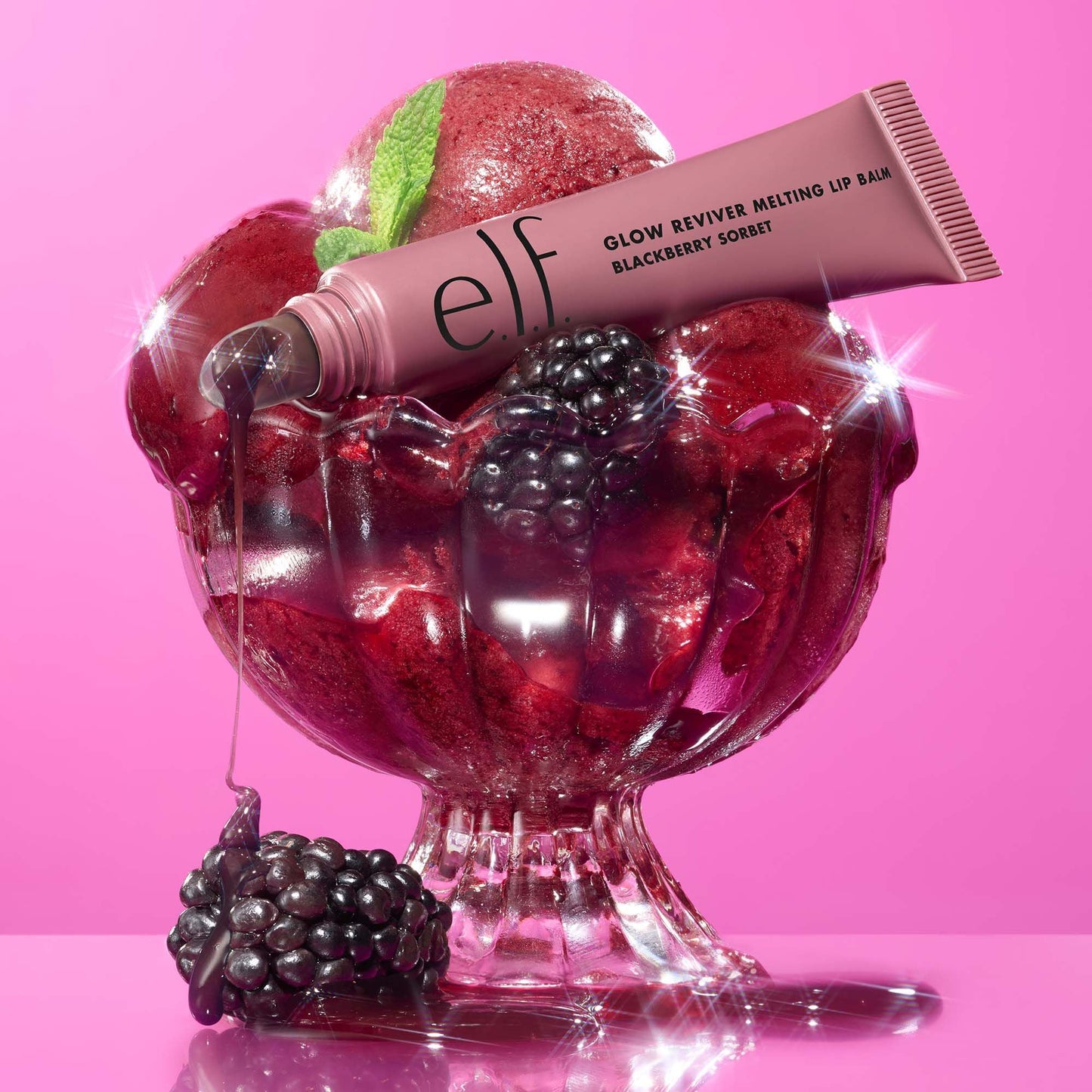glow-reviver-melting-lip-balm-u0 101624_SL_GRLB_IGF_B_IGFlackB_IGFerry_097_OPITION_2_FOCUS_STACK_FINAL_RGB_IGF.jpg