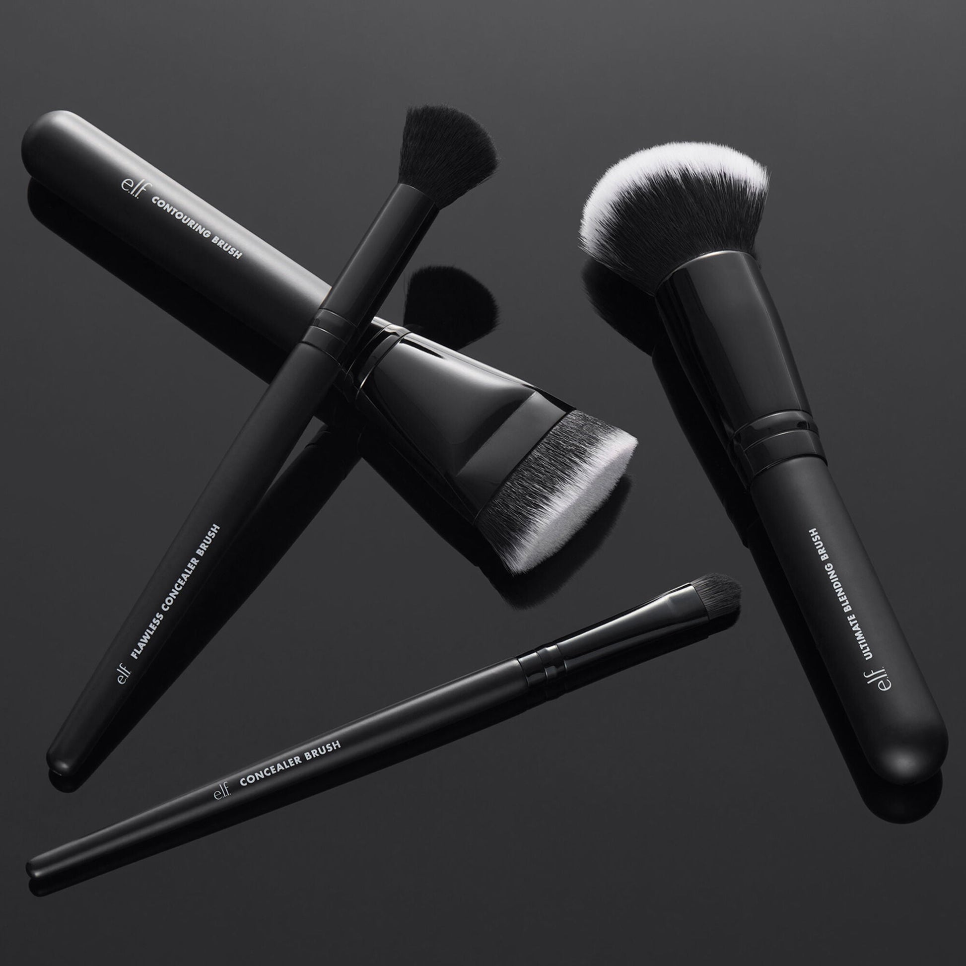 foundation-and-concealer-brush-set-k8 12142020_ComplexionPerfection-FaceBrush_0028_FocusBracket-MAIN_V2_IGF.jpg