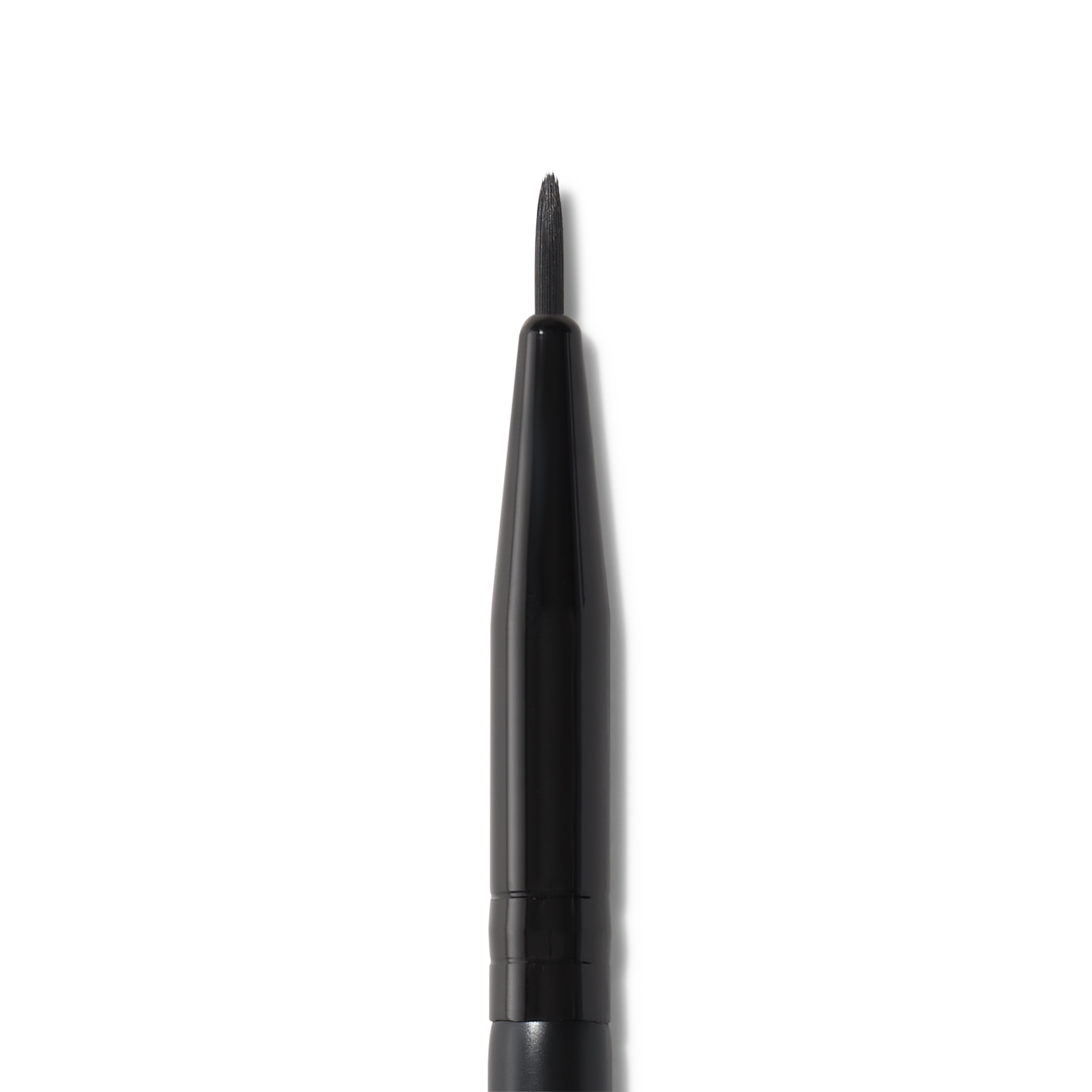 ultra-fine-eyeliner-brush-g0 81915_detail_R.png