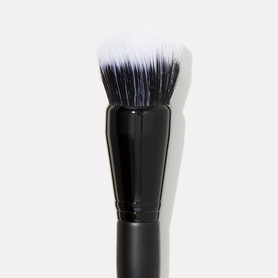domed-stipple-brush-q0 84050_SelfieReadyStippleBrush_2.jpg