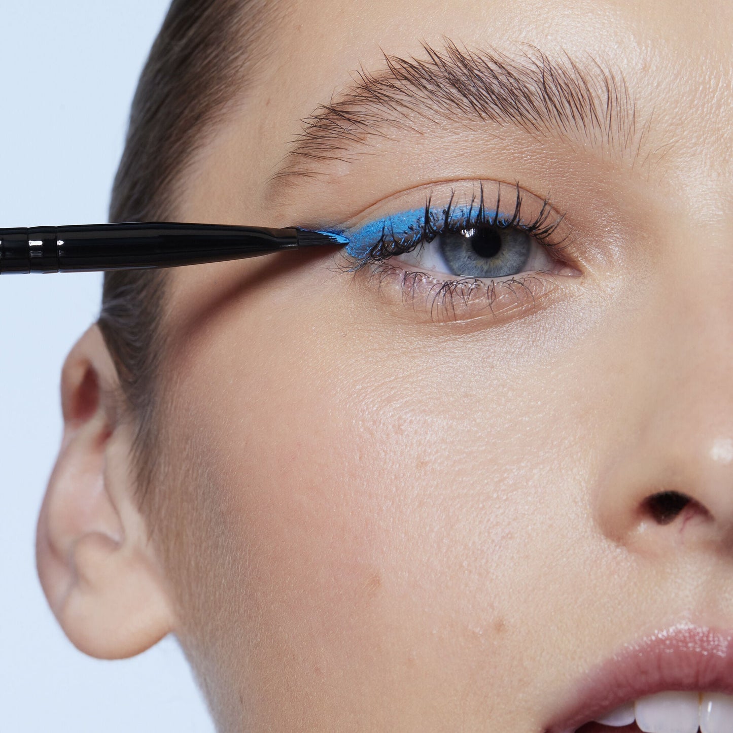 wing-it-liner-brush-x8 84091_Winged_Eyeliner_Brushy.jpg